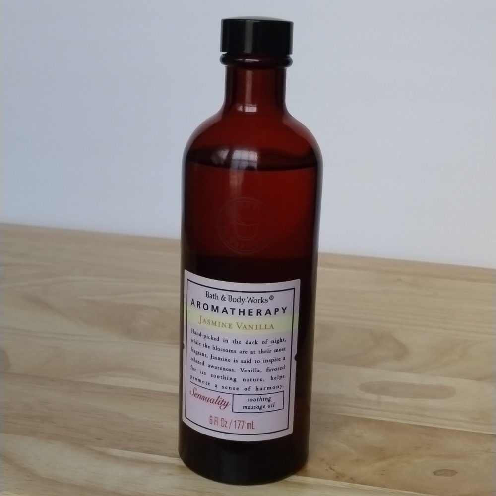 Bath & Body Works Jasmine Vanilla Massage Oil 6 oz.